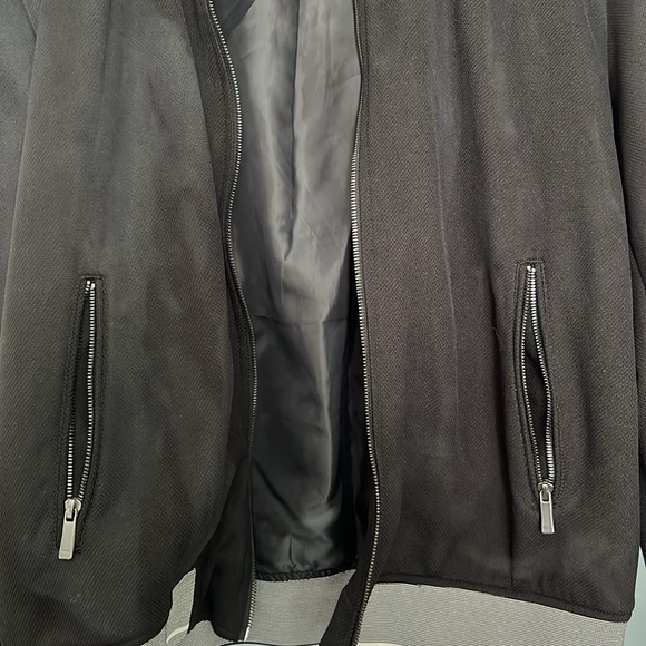 Jacket - Picture 3 of 4